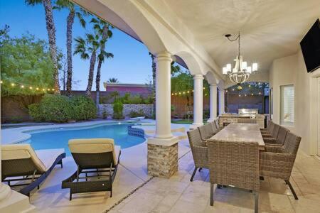 Lux 5Br Vegas Home W Pool, Spa, Games, Near Strip Las Vegas Exterior photo